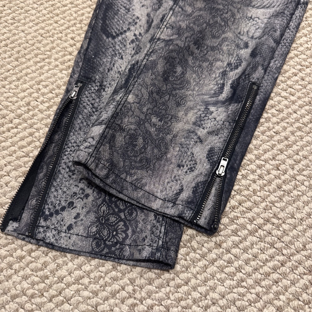 Pants - Picture 2 of 3